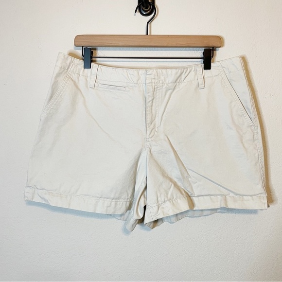 Old Navy Cotton High Rise Light Khaki Shorts Size 14 - Picture 1 of 6